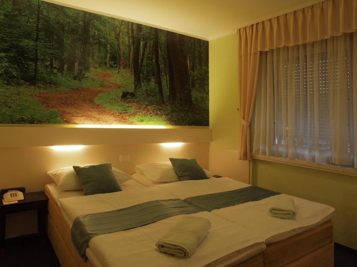 Hotel Tabor Μαριμπόρ Δωμάτιο φωτογραφία