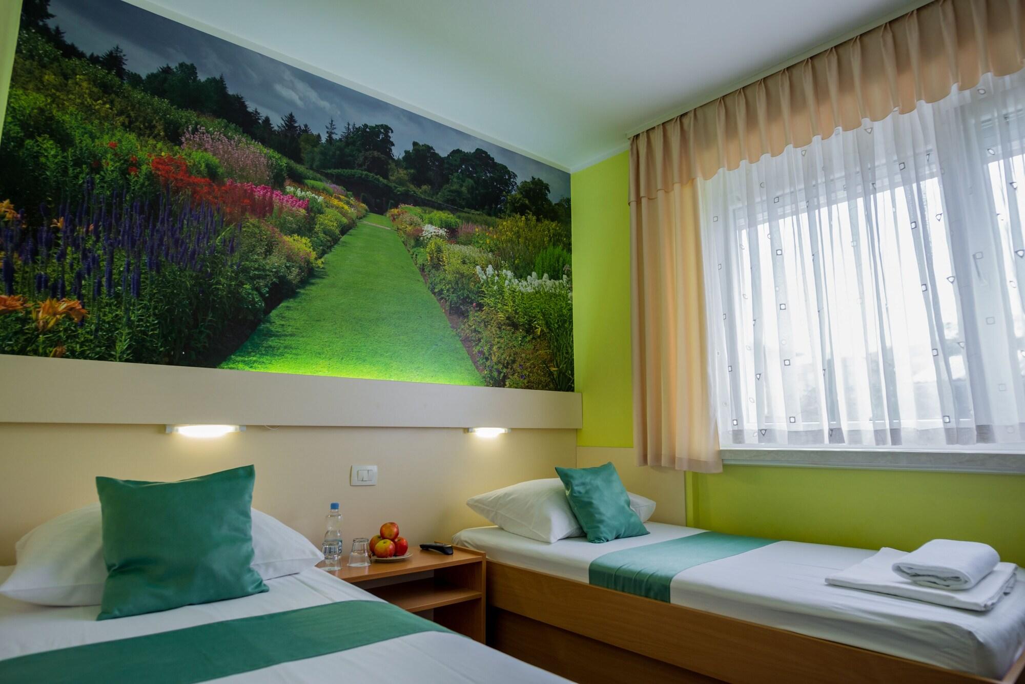 Hotel Tabor Μαριμπόρ Εξωτερικό φωτογραφία