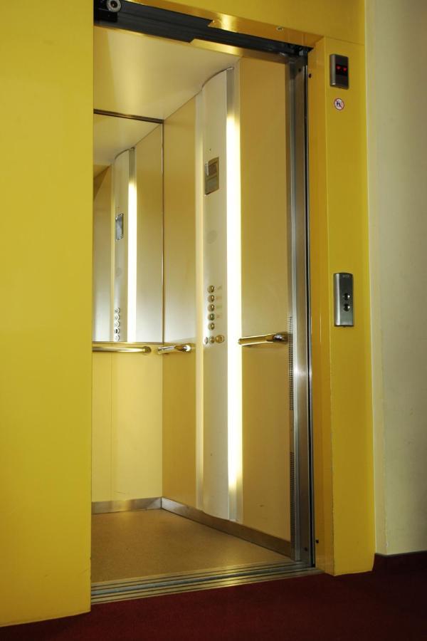 Hotel Tabor Μαριμπόρ Εξωτερικό φωτογραφία